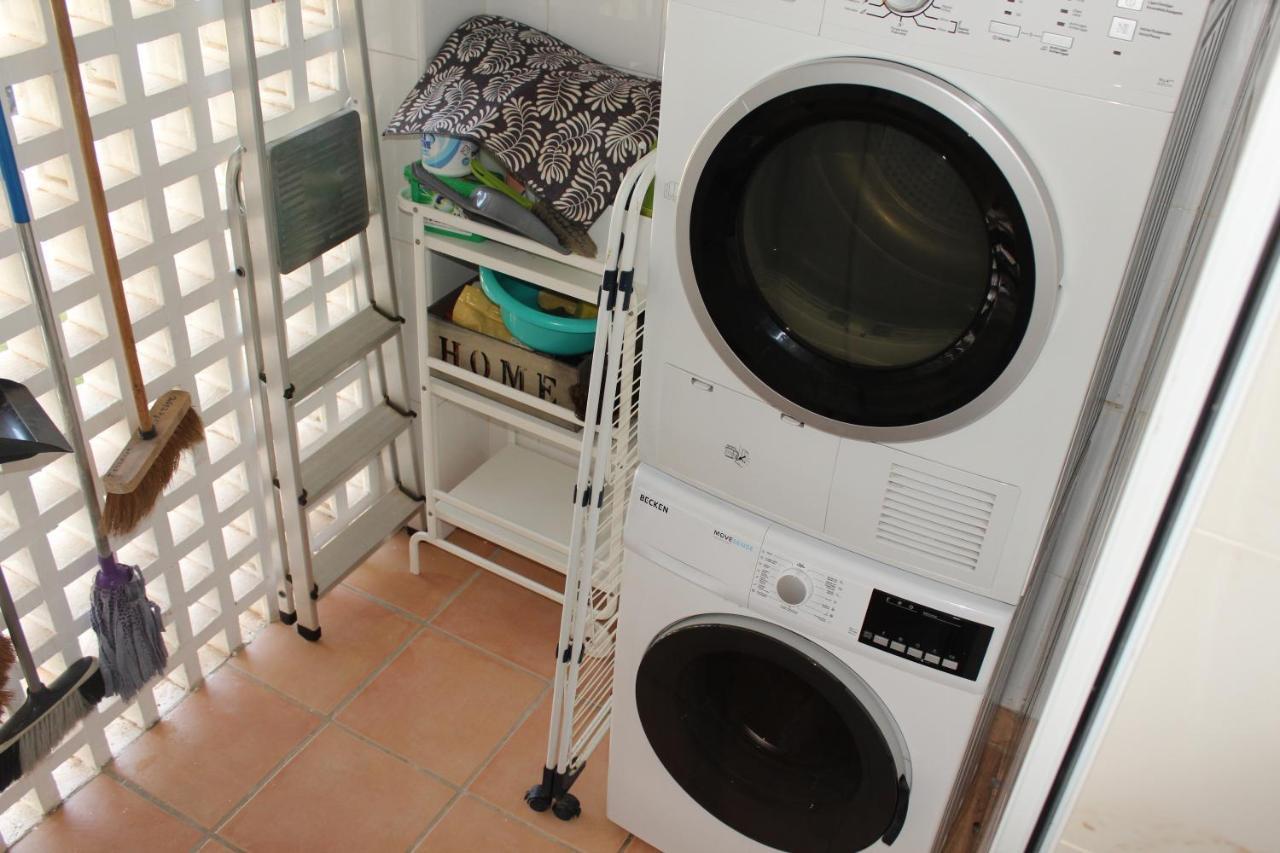 Apartment In El Presidente Beach Side New Golden Mile Estepona Bagian luar foto